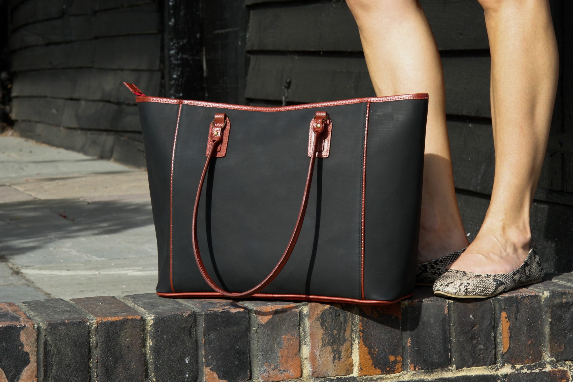 recycled-print-waste-into-bags